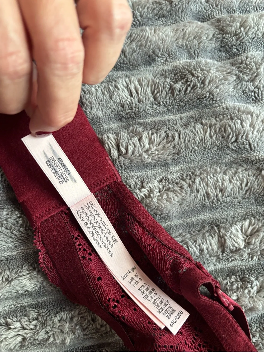 Victoria Secrete Dream Angels Push Up Bra Deep Red with lace band 44C